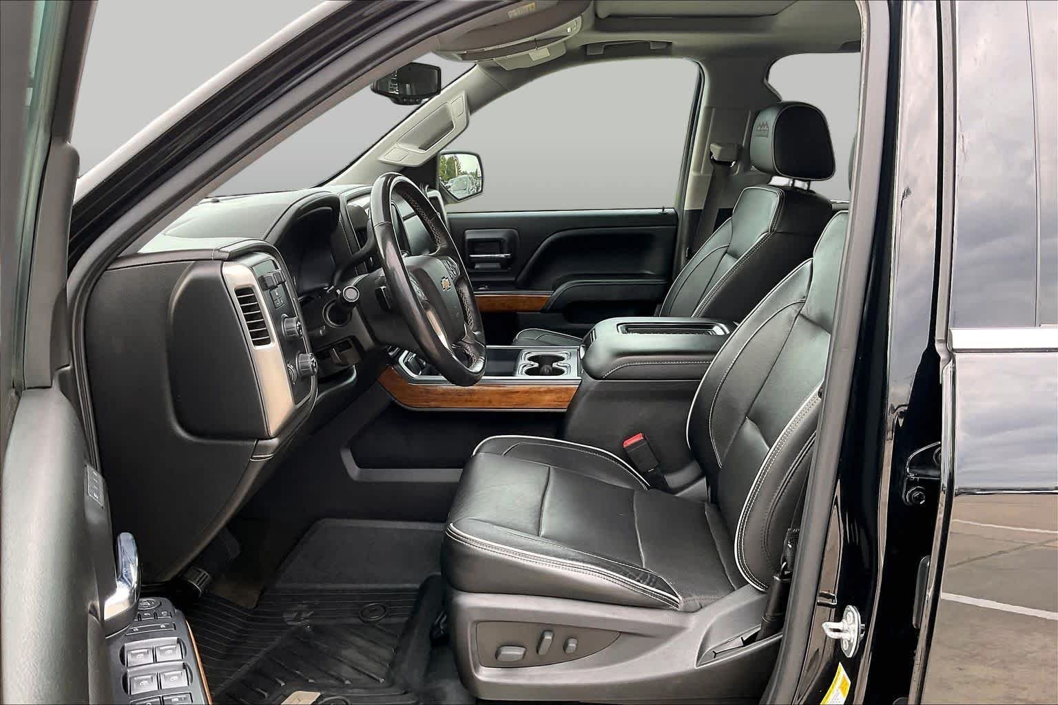 Used 2018 Black Chevrolet High Country image 8