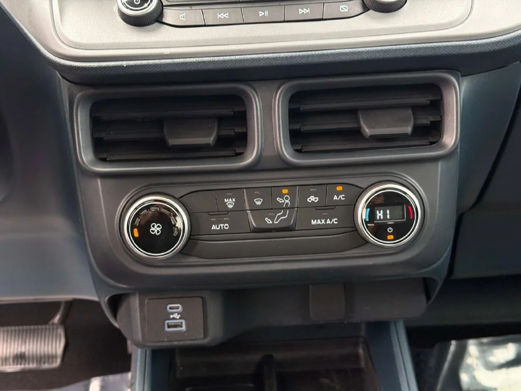 Used 2022 Area 51 Ford XL image 26