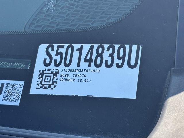 Certified Used 2025 EVEREST Toyota  image 33