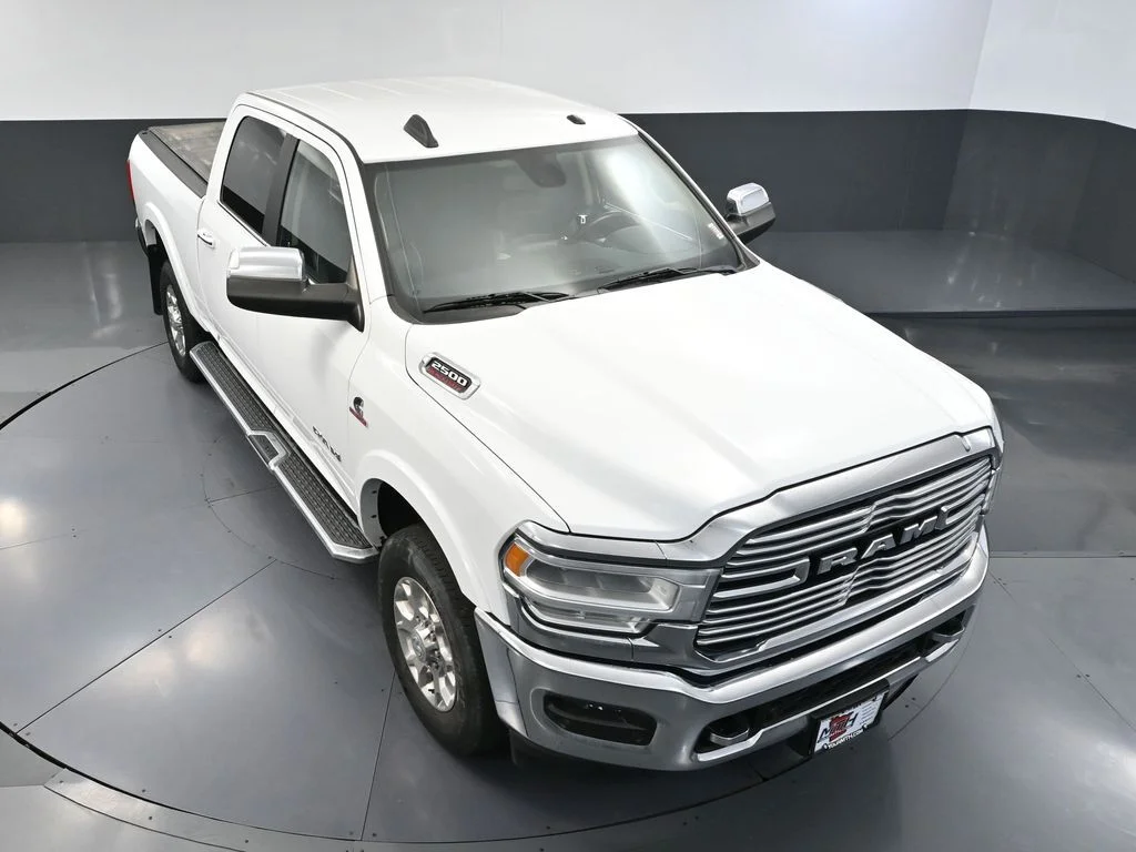 Used 2022 White Ram Laramie image 57