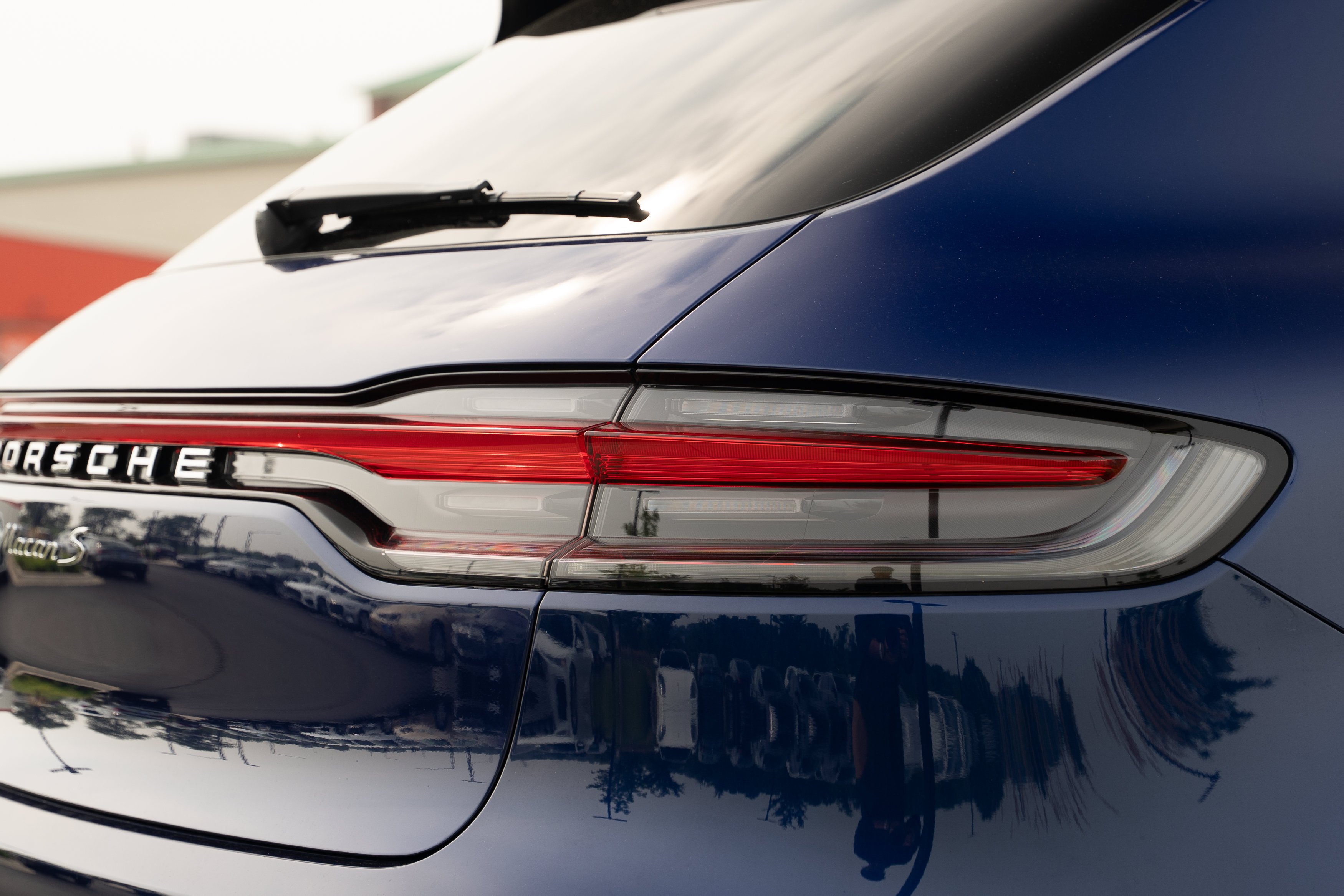 Used 2022 Night Blue Metallic Porsche S image 29