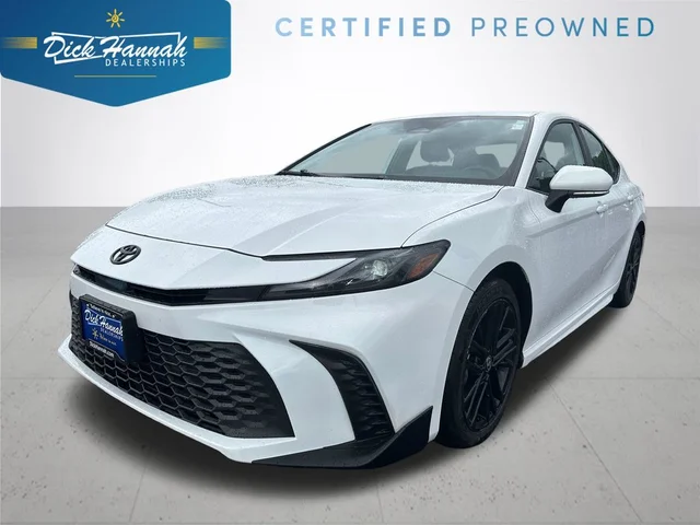 2025 Toyota Camry SE