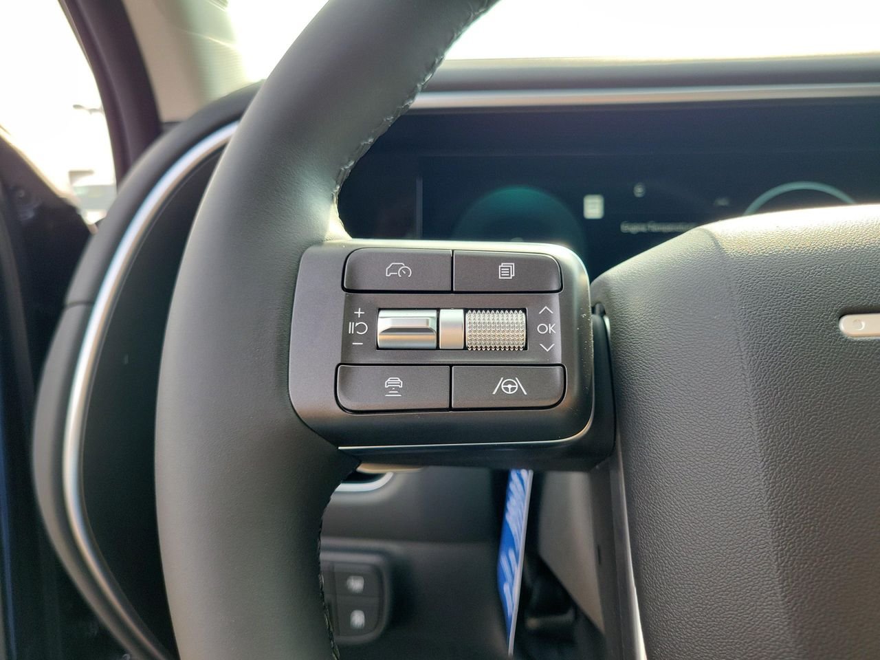 New 2026 Classy Blue Pearl Hyundai SEL 8P image 23