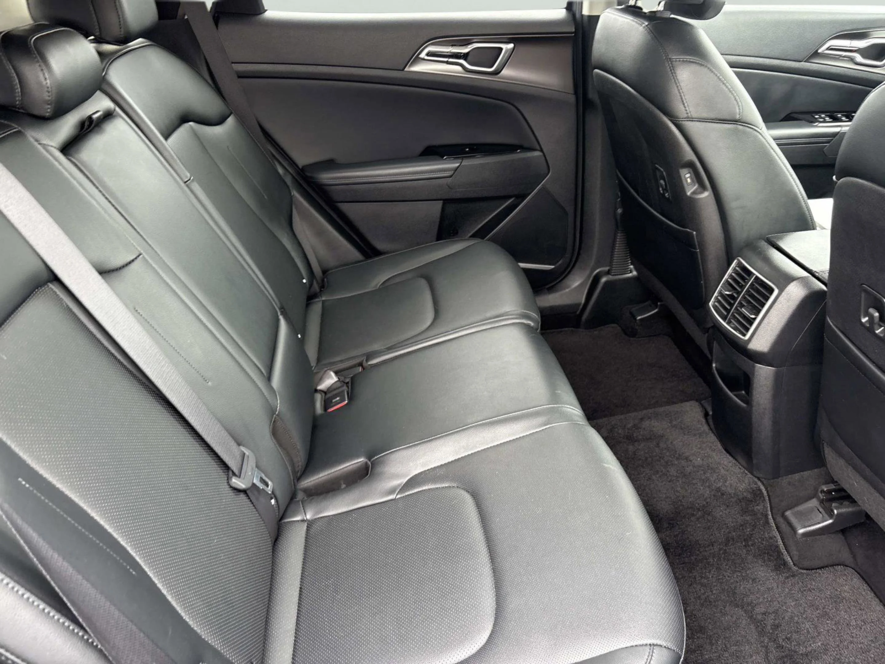 2023 Kia Sportage EX - Photo 20
