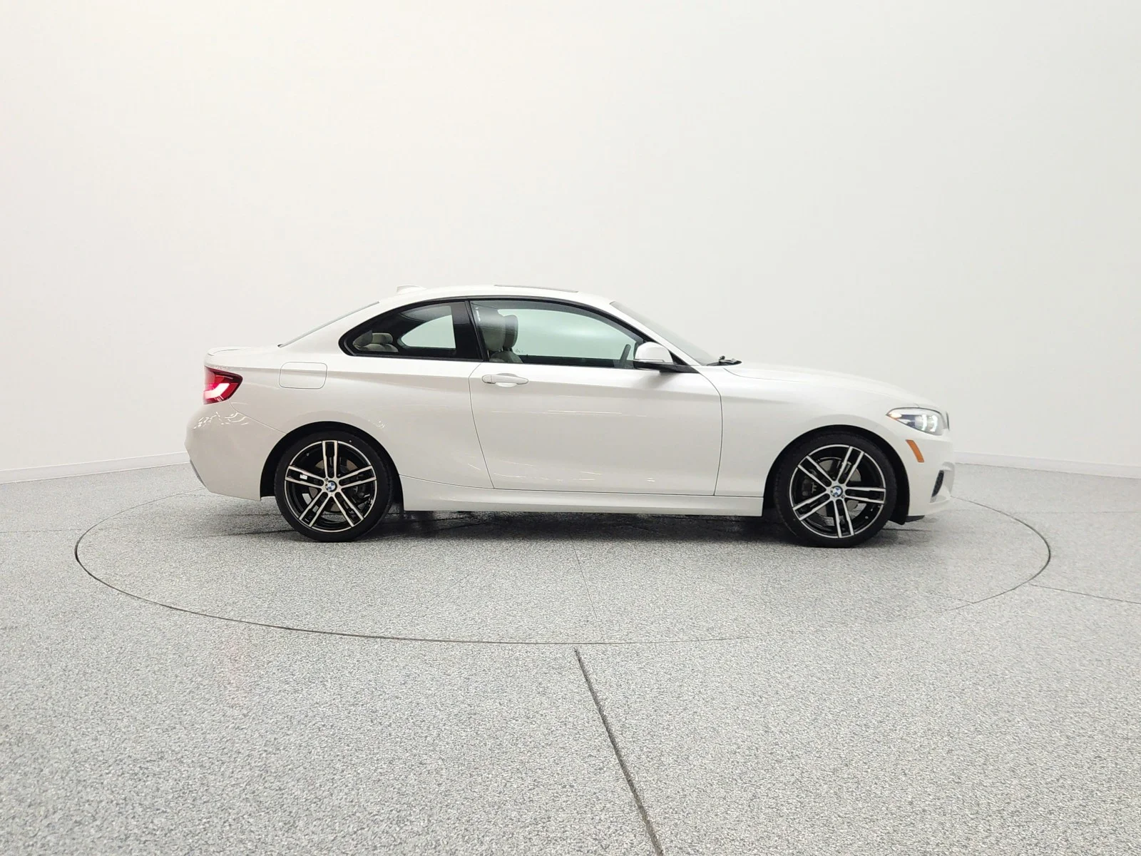 Used 2020 Mineral White Metallic BMW 230i Coupe image 4
