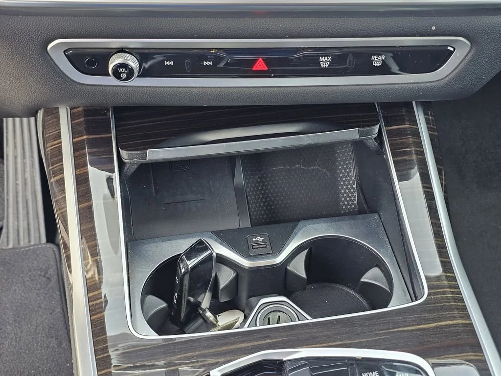Used 2025 Blue BMW xDrive40i image 29