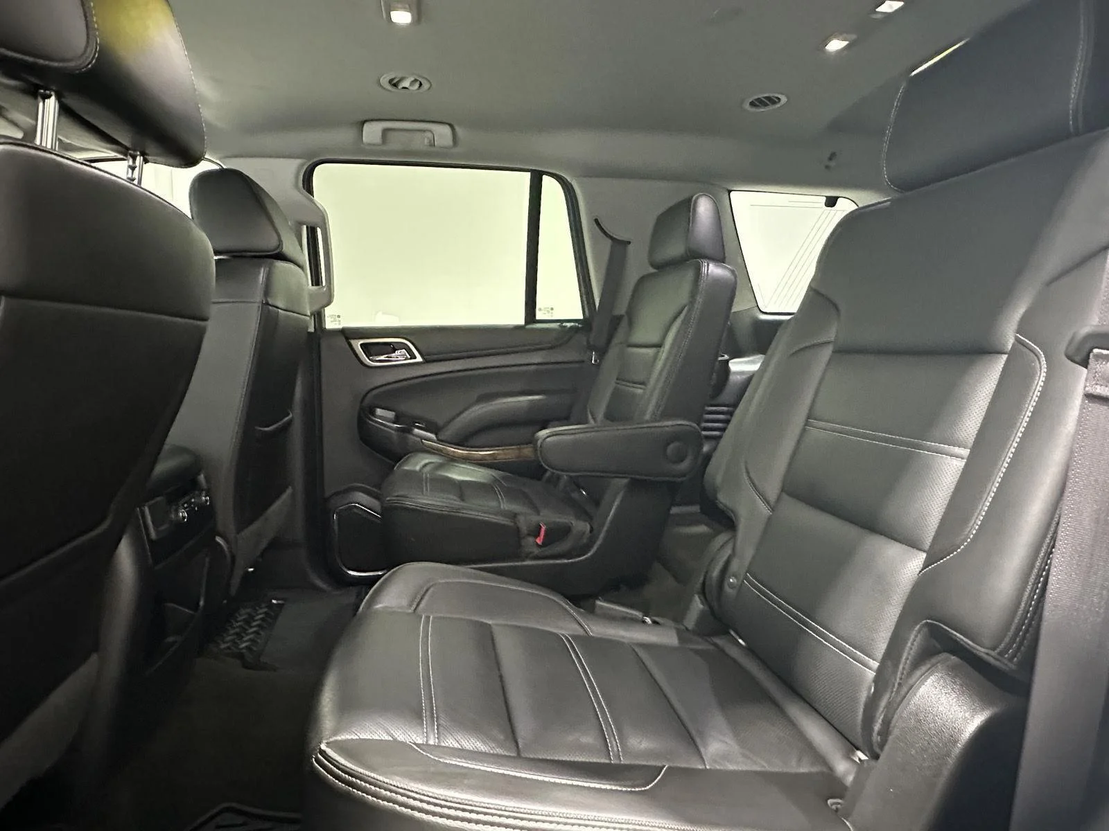 Used 2017 SUMMIT WHITE GMC Denali image 23