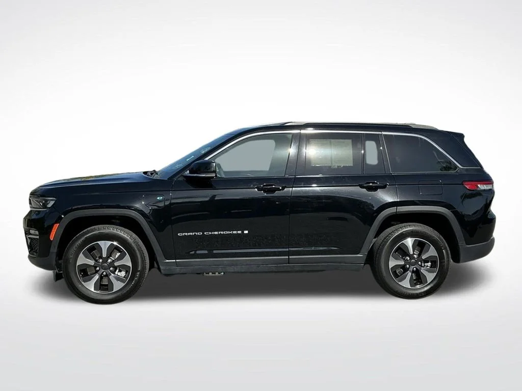 Used 2024 Black Jeep 4xe image 4