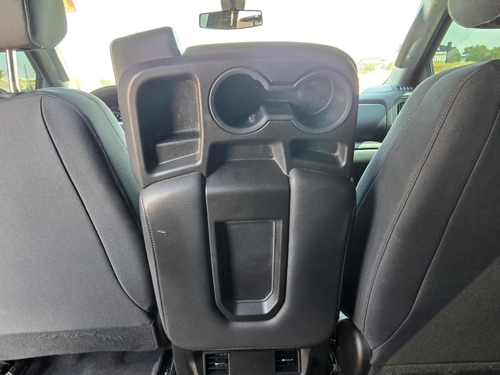Used 2019 Northsky Blue Metallic Chevrolet Custom image 30