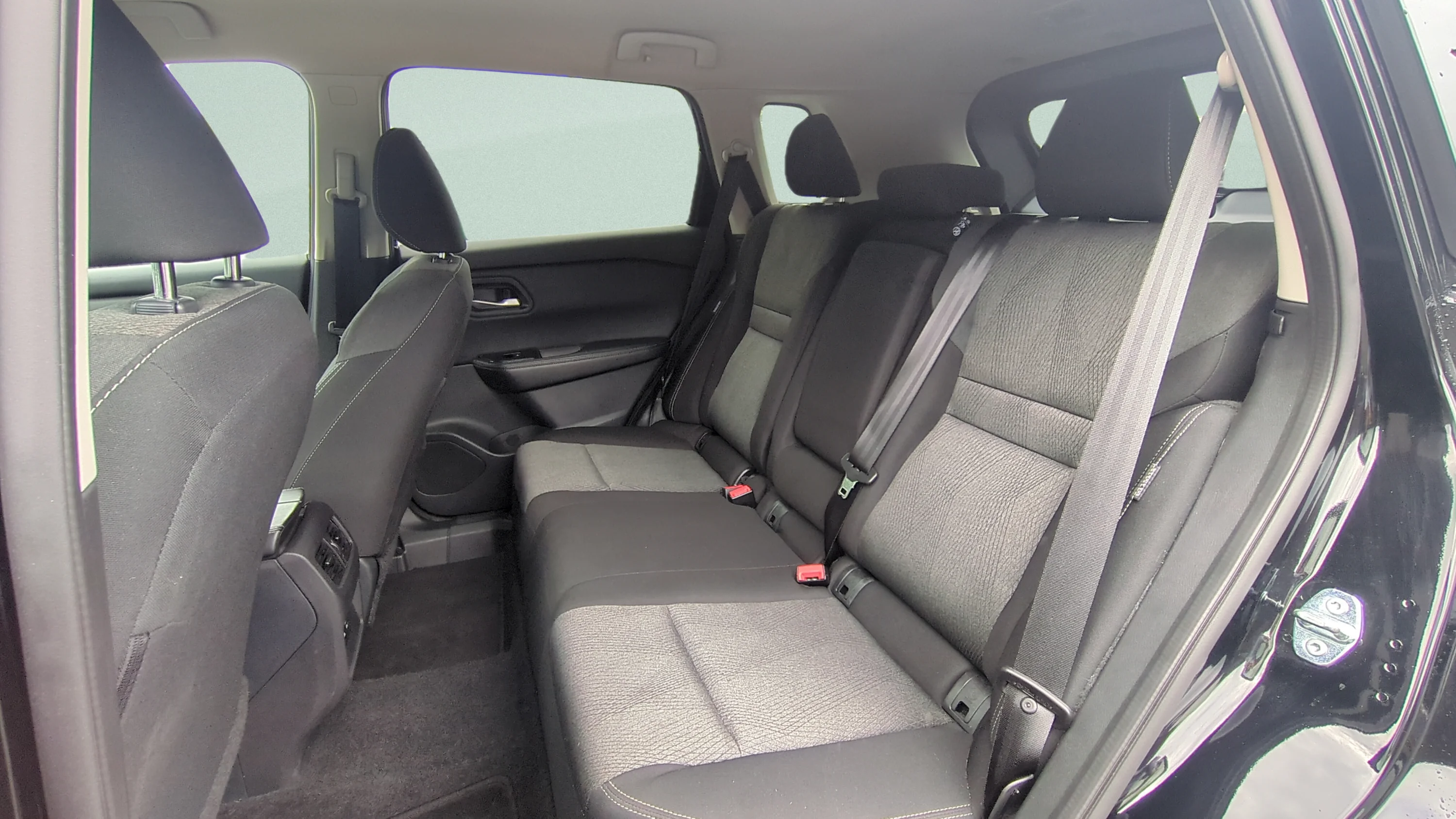 Used 2025 Super Black Nissan SV image 11