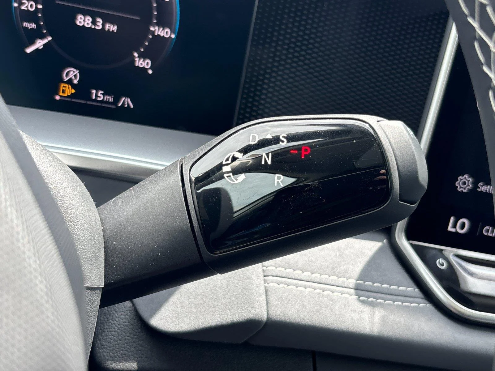 New 2026  Volkswagen SE image 27