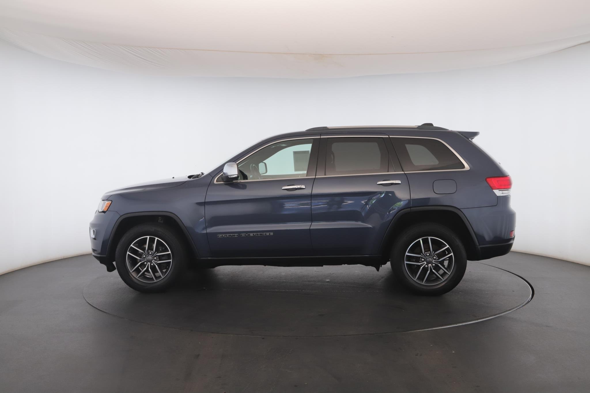 Used 2019 Slate Blue Pearlcoat Jeep Limited 4x4 image 21