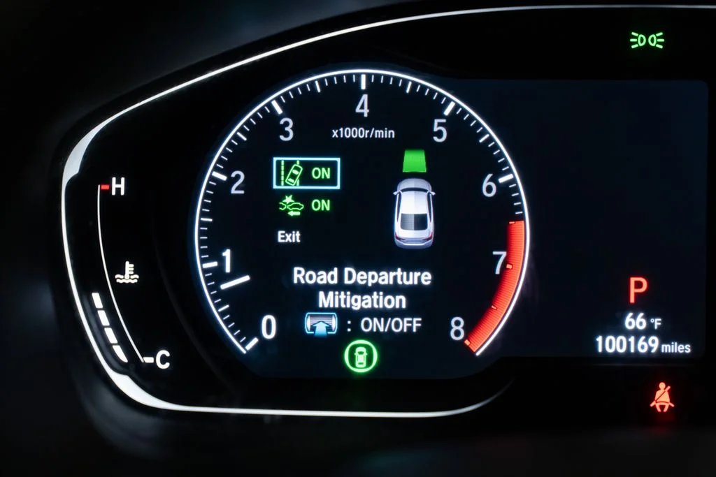 Used 2018  Honda LX image 18
