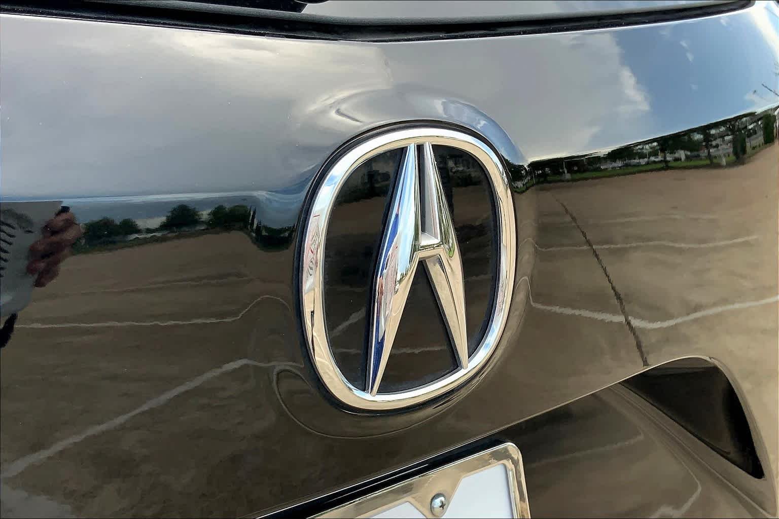 Used 2019 Majestic Black Pearl Acura  image 10