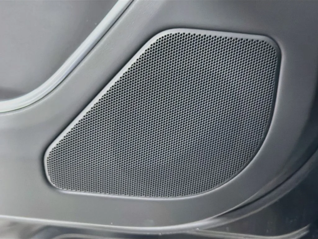 New 2026 Santorini Black Land Rover SE 7 Seats image 19