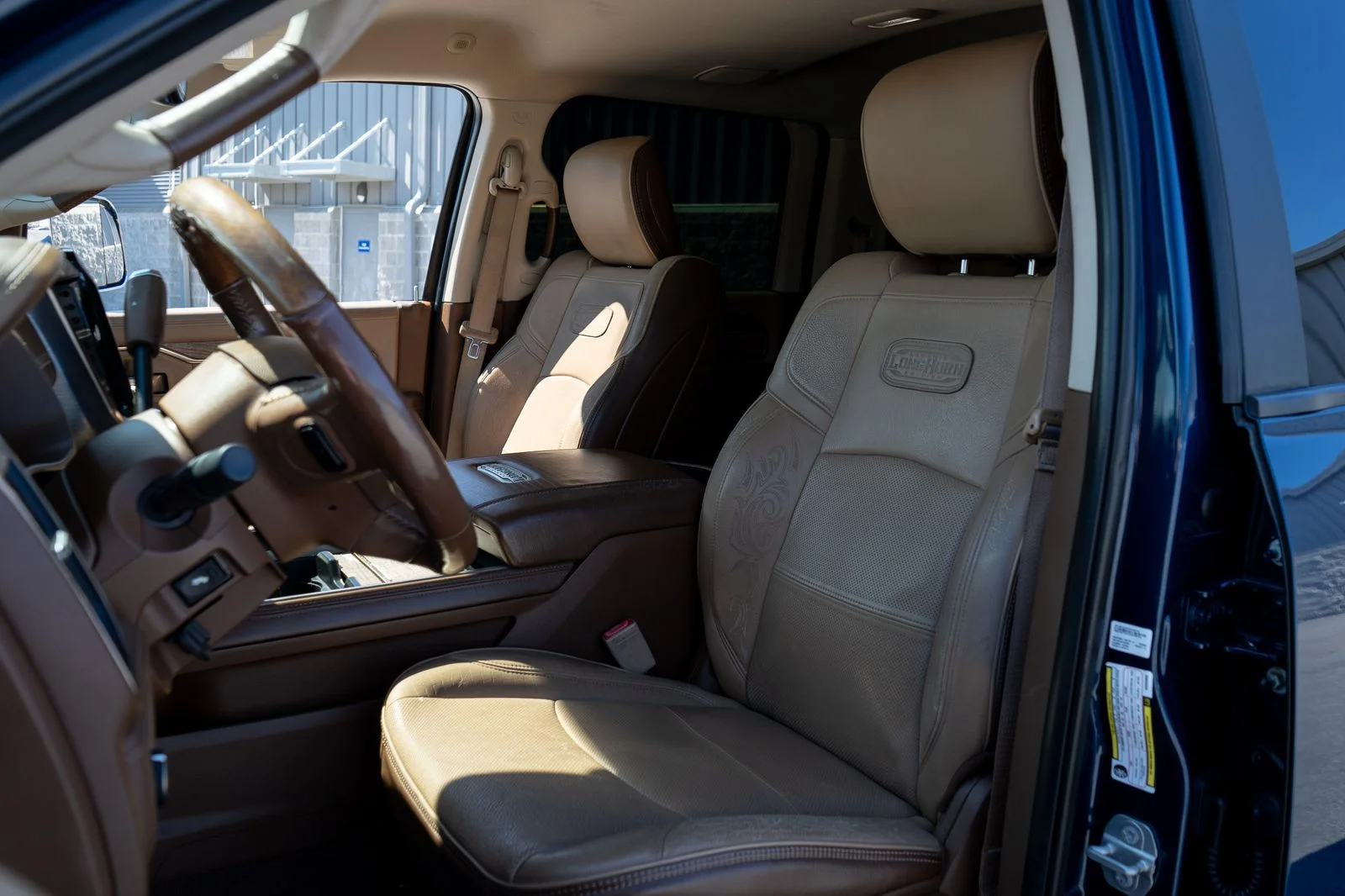 Used 2019 Blue Ram Laramie Longhorn image 19