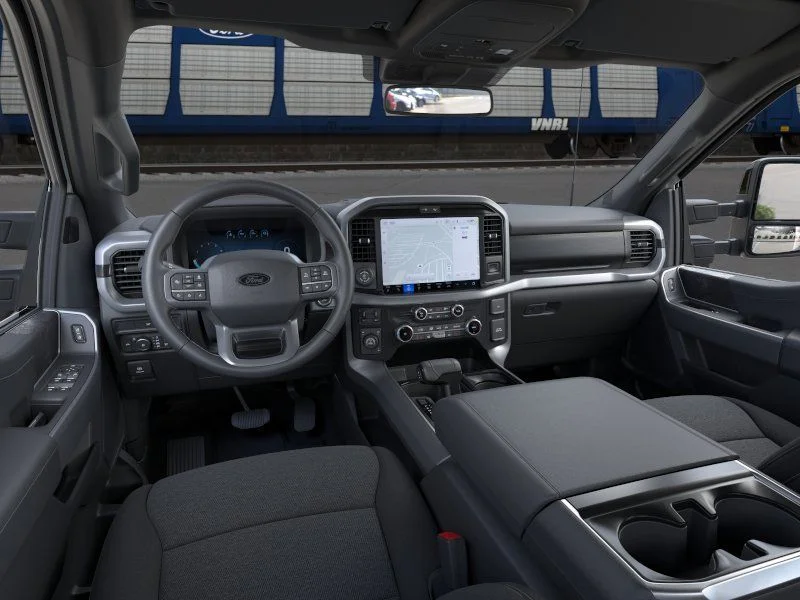 New 2026 Oxford White Ford XLT image 9