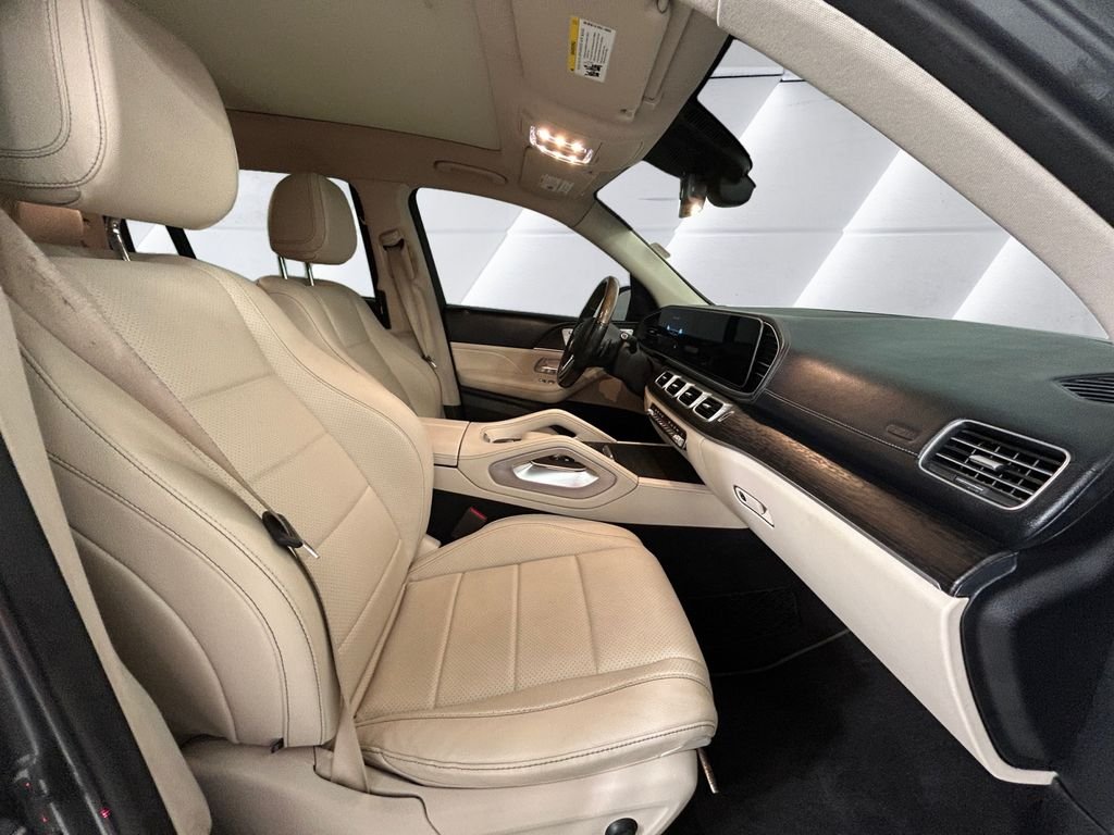 Used 2021 Black Mercedes-Benz GLS 450 image 13