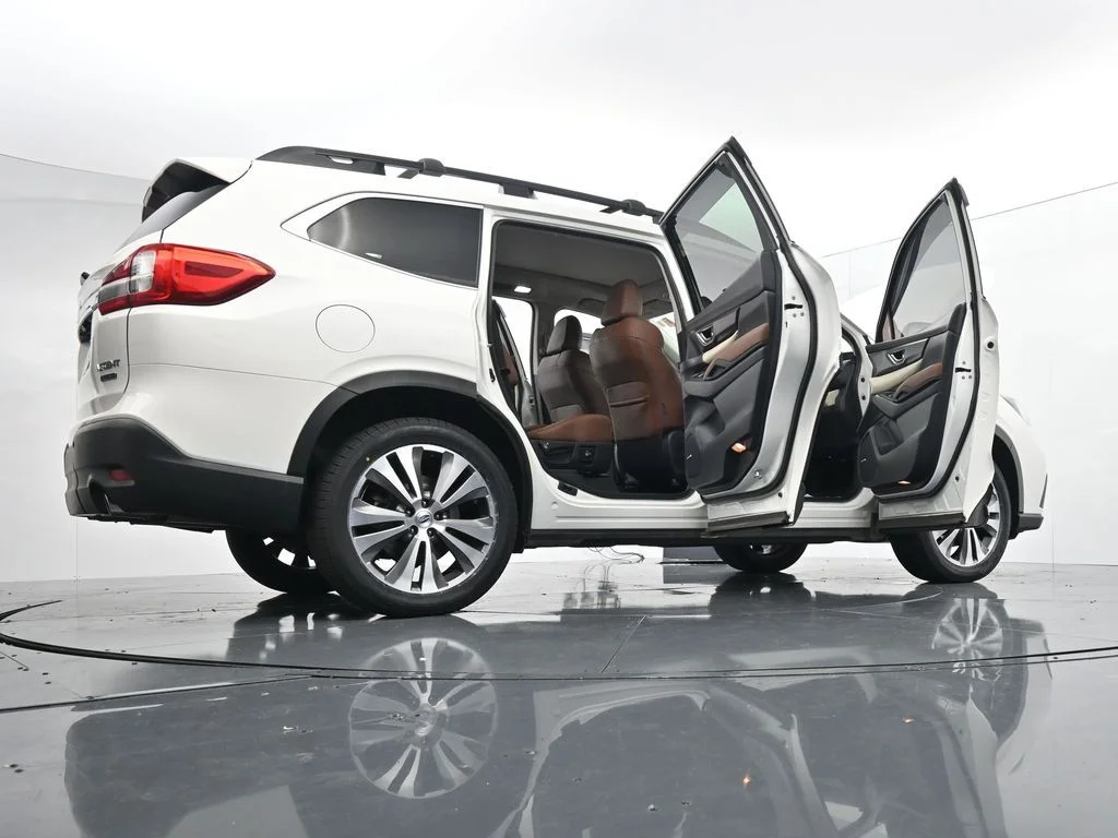 Used 2019 White Subaru Touring image 42