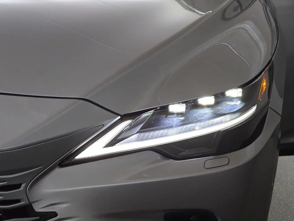 New 2026 Iridium Lexus LUXURY image 29