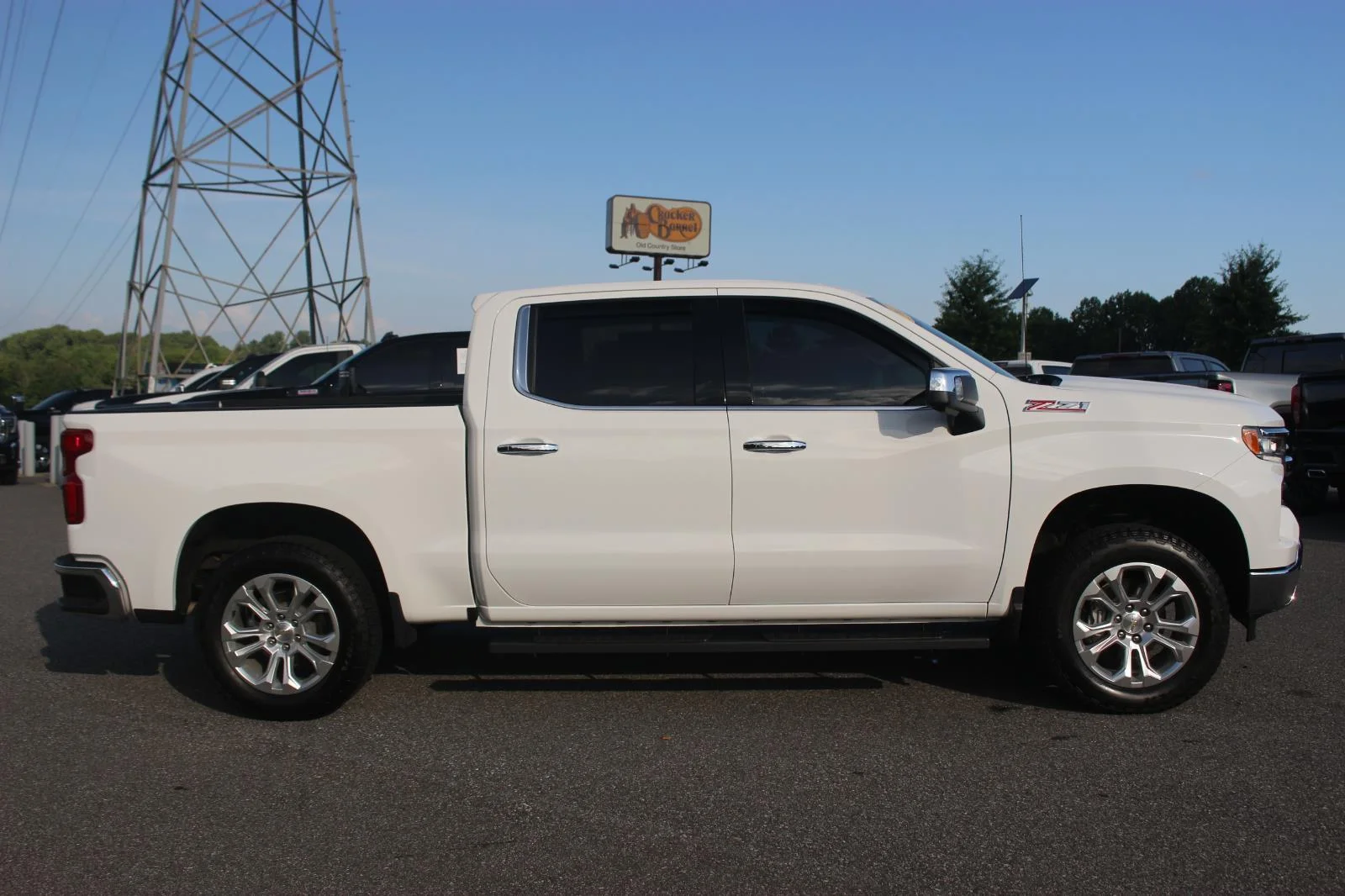 Used 2024 Summit White Chevrolet LTZ image 8