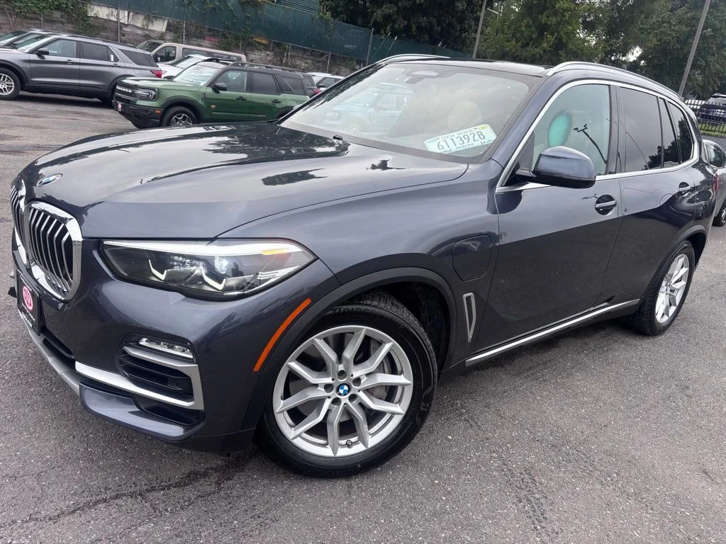 Used 2021 Gray BMW xDrive45e image 1