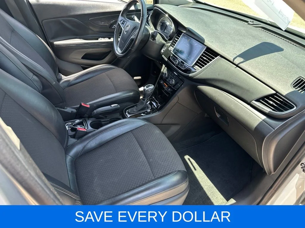 Used 2020 Silver Buick Preferred image 10
