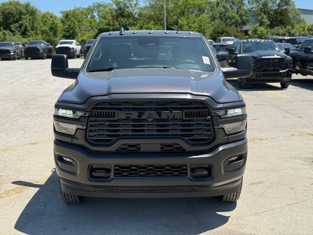 New 2026 Granite Crystal Metallic Clear-Coat Exterior Paint RAM Tradesman image 3