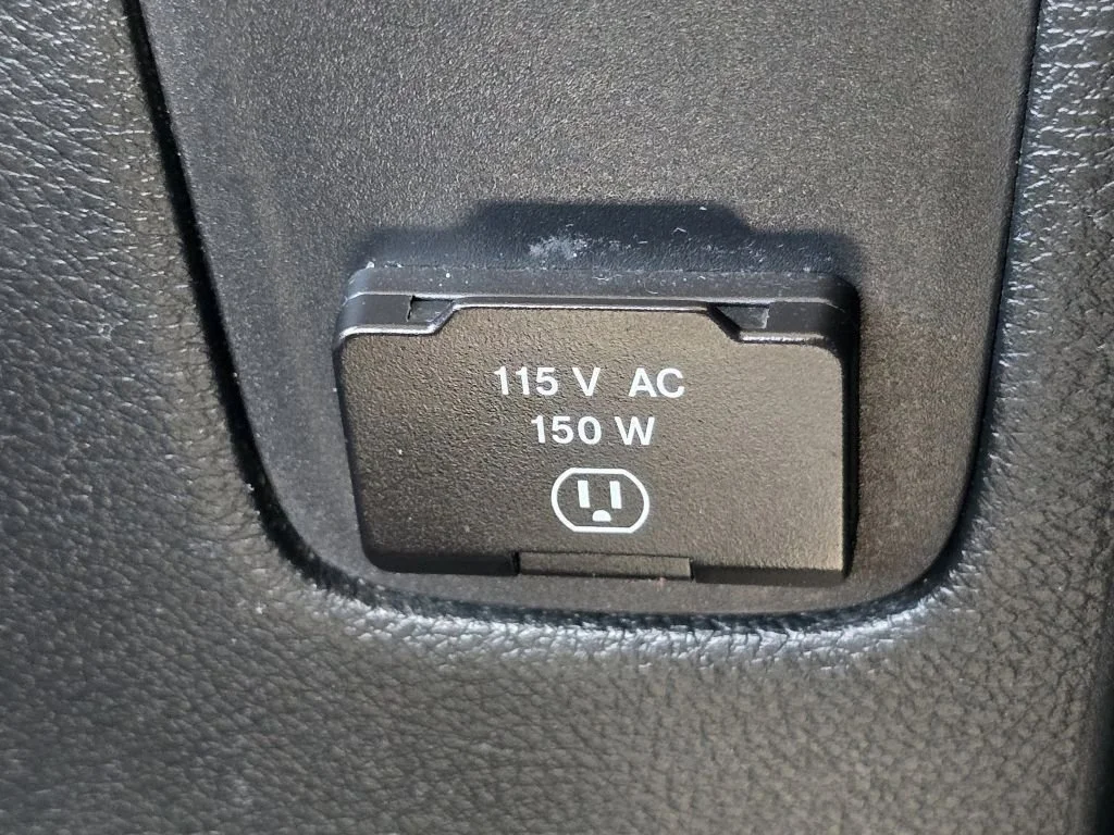 Used 2018 Black Clearcoat Jeep Sahara image 29
