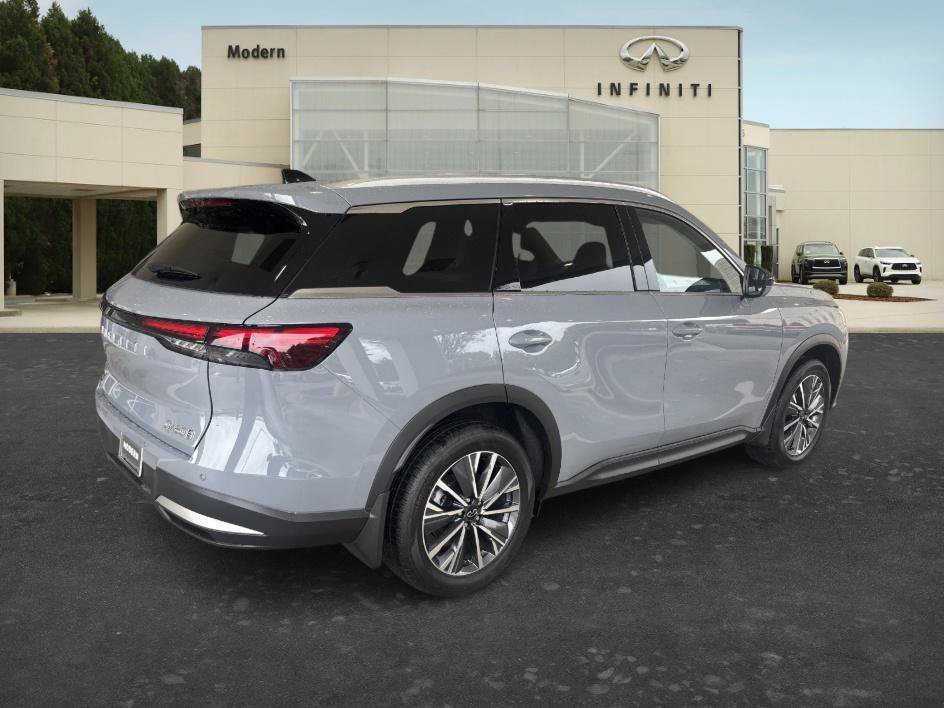 New 2027 HARBOR GRAY INFINITI LUXE image 7