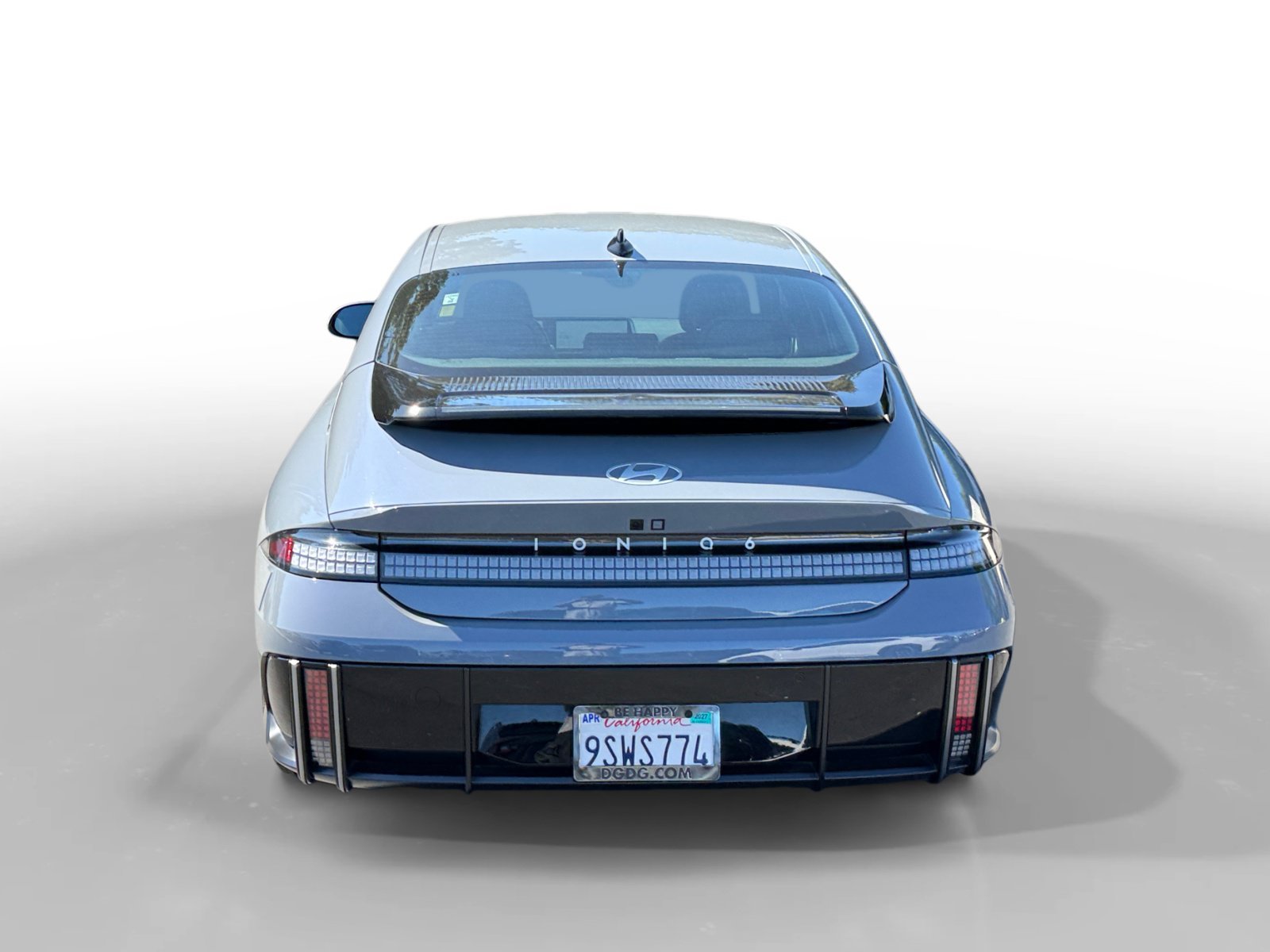Certified Used 2025 Blue Hyundai SEL image 4