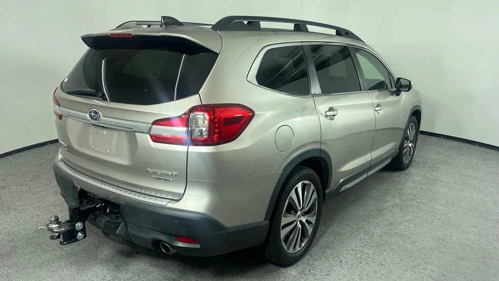 Used 2019 Gray Subaru Limited image 5