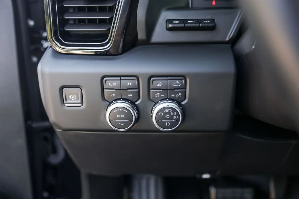 Used 2024 Black GMC AT4 image 18