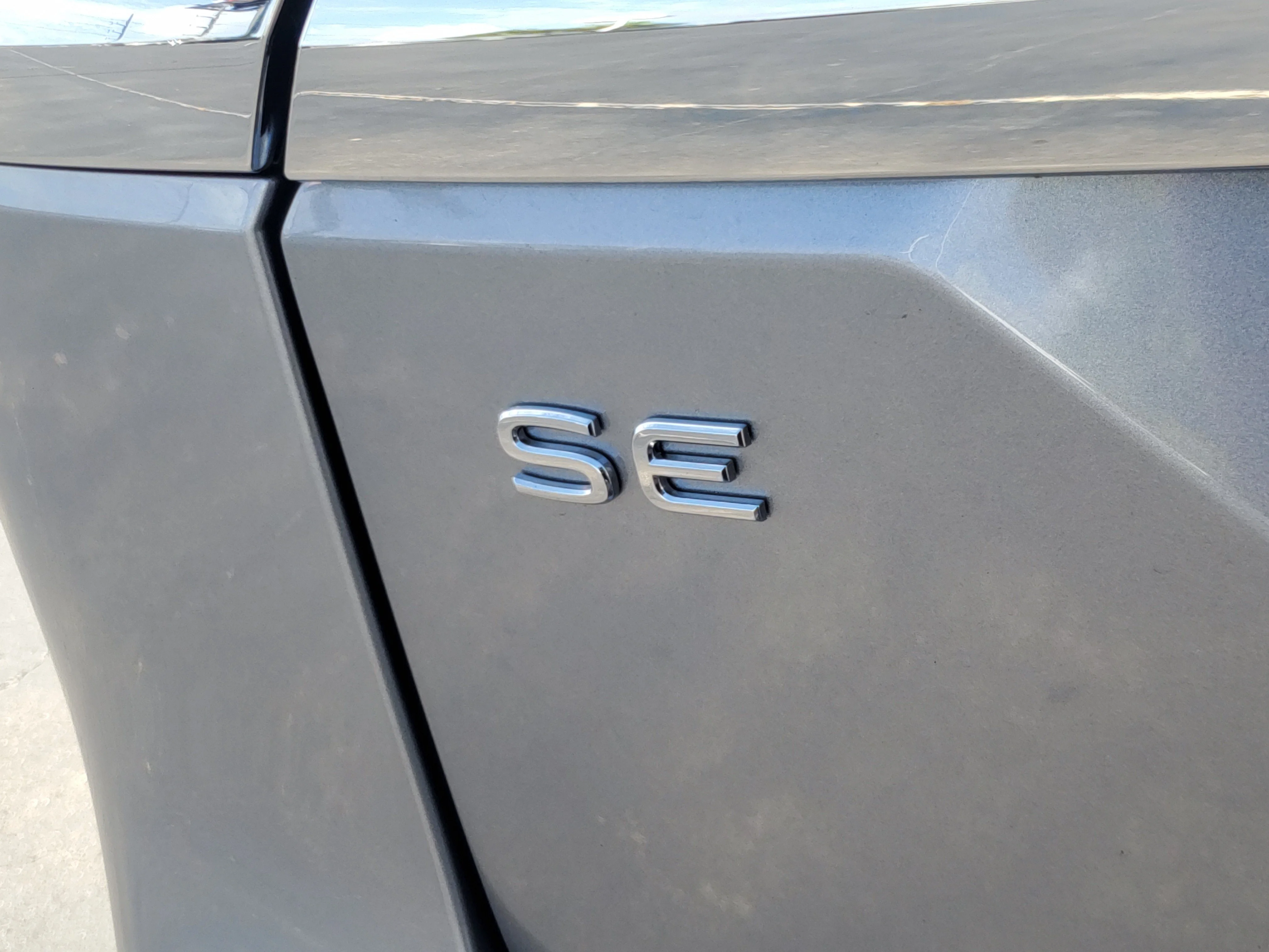 New 2026 Silver Volkswagen 2.0T SE image 5