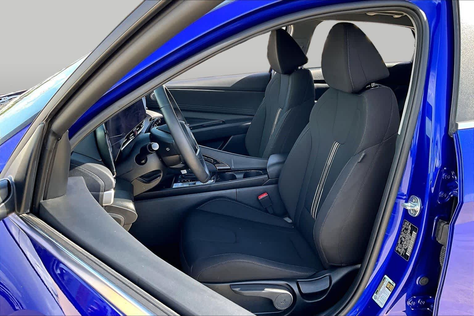 Used 2024 Intense Blue Hyundai SEL image 8