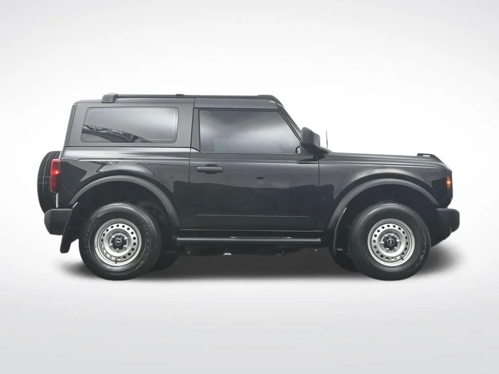 Used 2022 Black Ford Base image 37