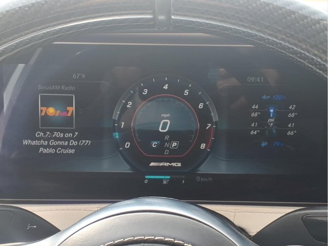 Used 2019 White Mercedes-Benz 4MATIC® image 14
