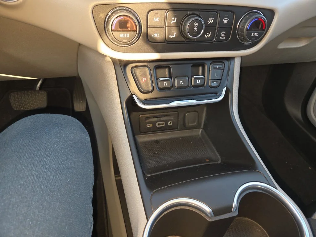 Used 2020 Gray GMC SLT image 16