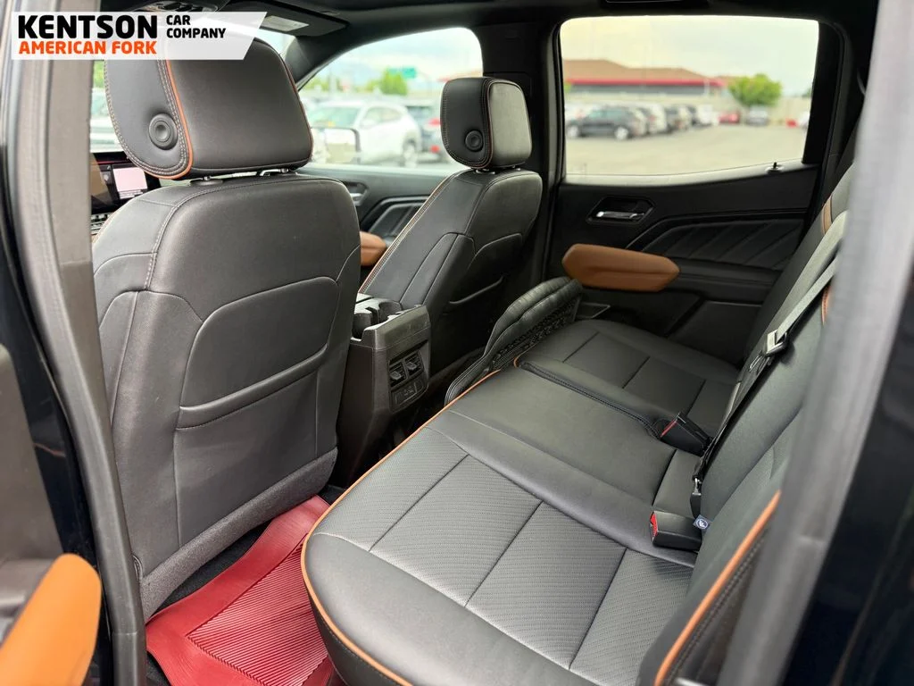 Used 2024 Black GMC AT4 image 31
