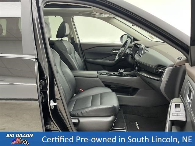 Used 2023 Super Black Nissan SV image 24