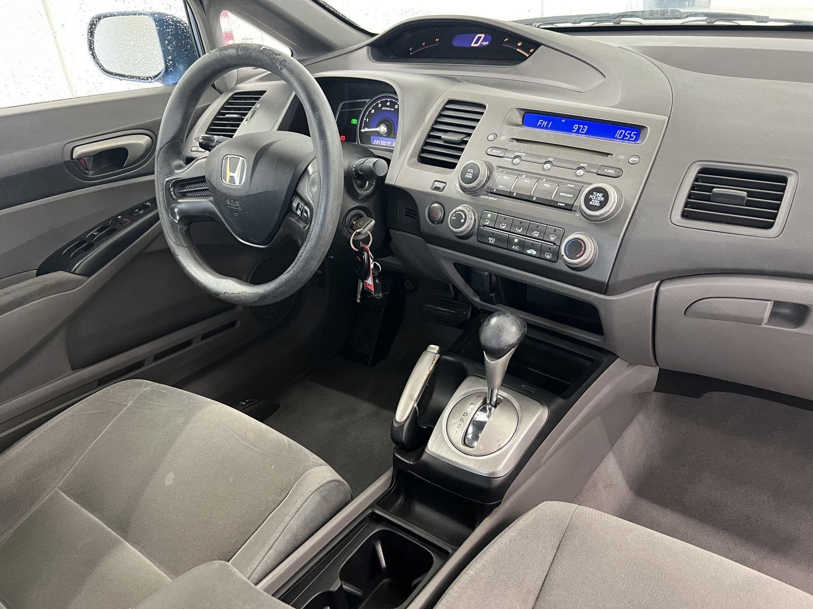 Used 2008 Royal Blue Pearl Honda LX image 27