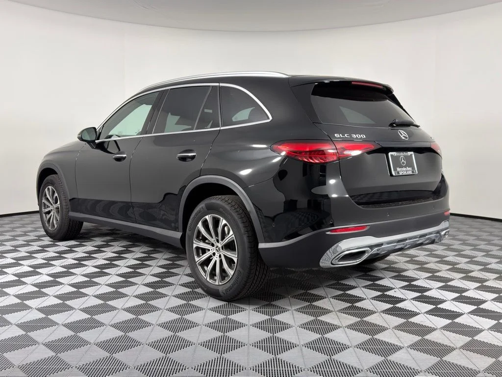 Certified Used 2026 Black Mercedes-Benz GLC 300 image 6