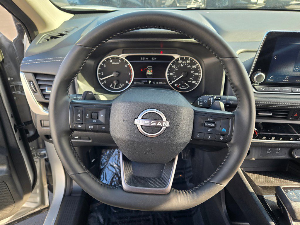 2025 Nissan Rogue SV - Photo 31