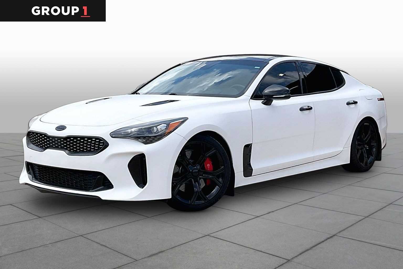 Pre-Owned 2018 Kia Stinger GT2