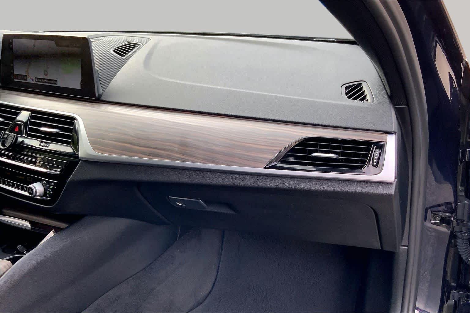 Used 2017 Bluestone Metallic BMW 540i xDrive image 19