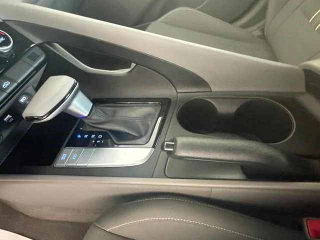 Used 2023 Gray Hyundai SEL image 7