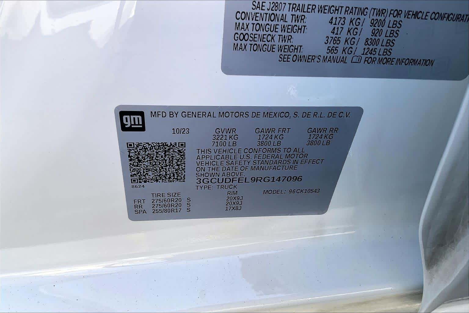 Used 2024 Summit White Chevrolet LT Trail Boss image 30