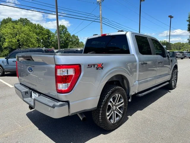 Used 2022 Silver Ford XL image 9
