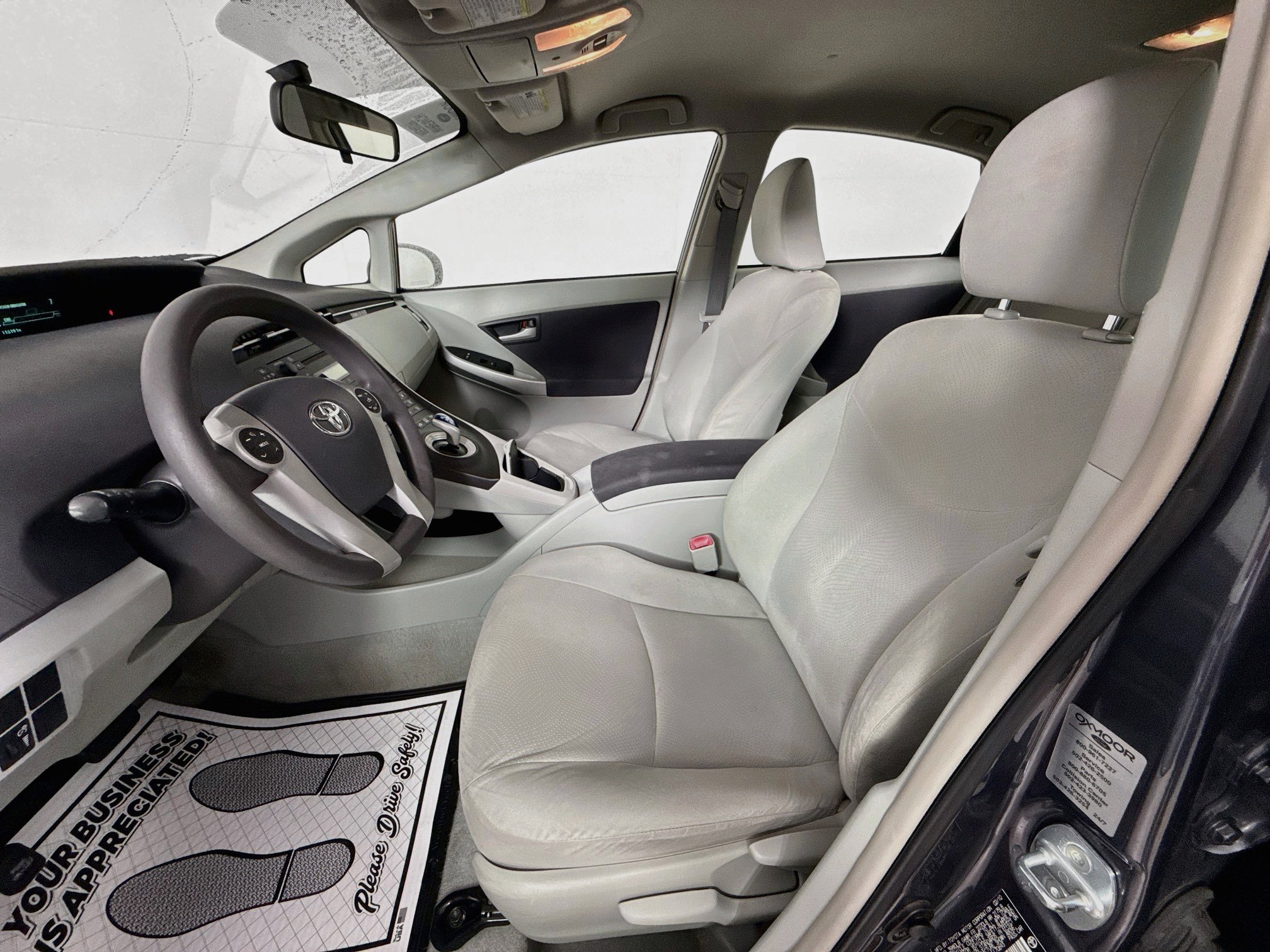 Used 2010 Winter Gray Metallic Toyota II image 18