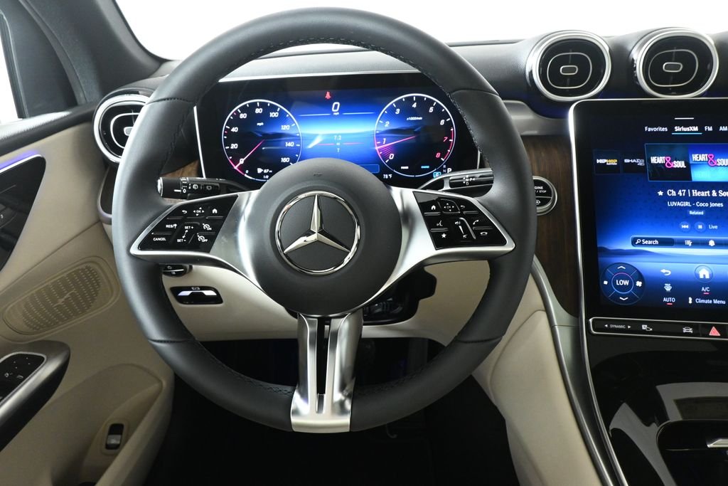 Used 2026 Polar White Mercedes-Benz GLC 300 image 17